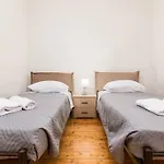 Dora\'S Apartment