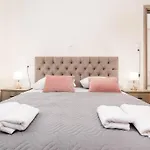 Dora\'S Apartment