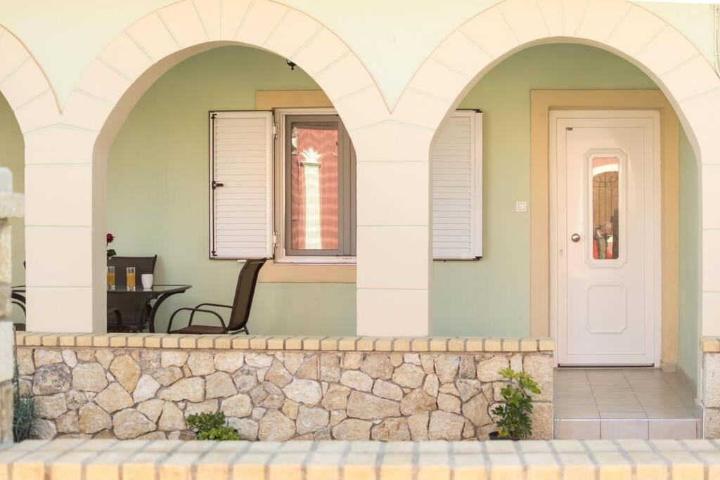 Apartment Dora's Agios Prokopios (Corfu)