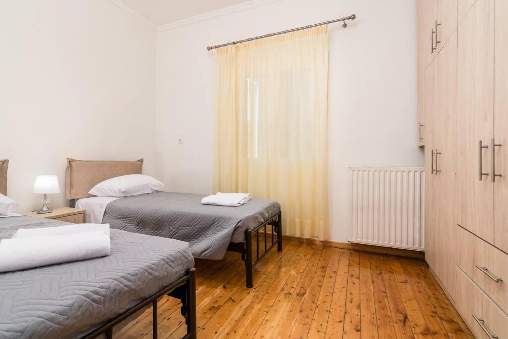 Dora's Apartment